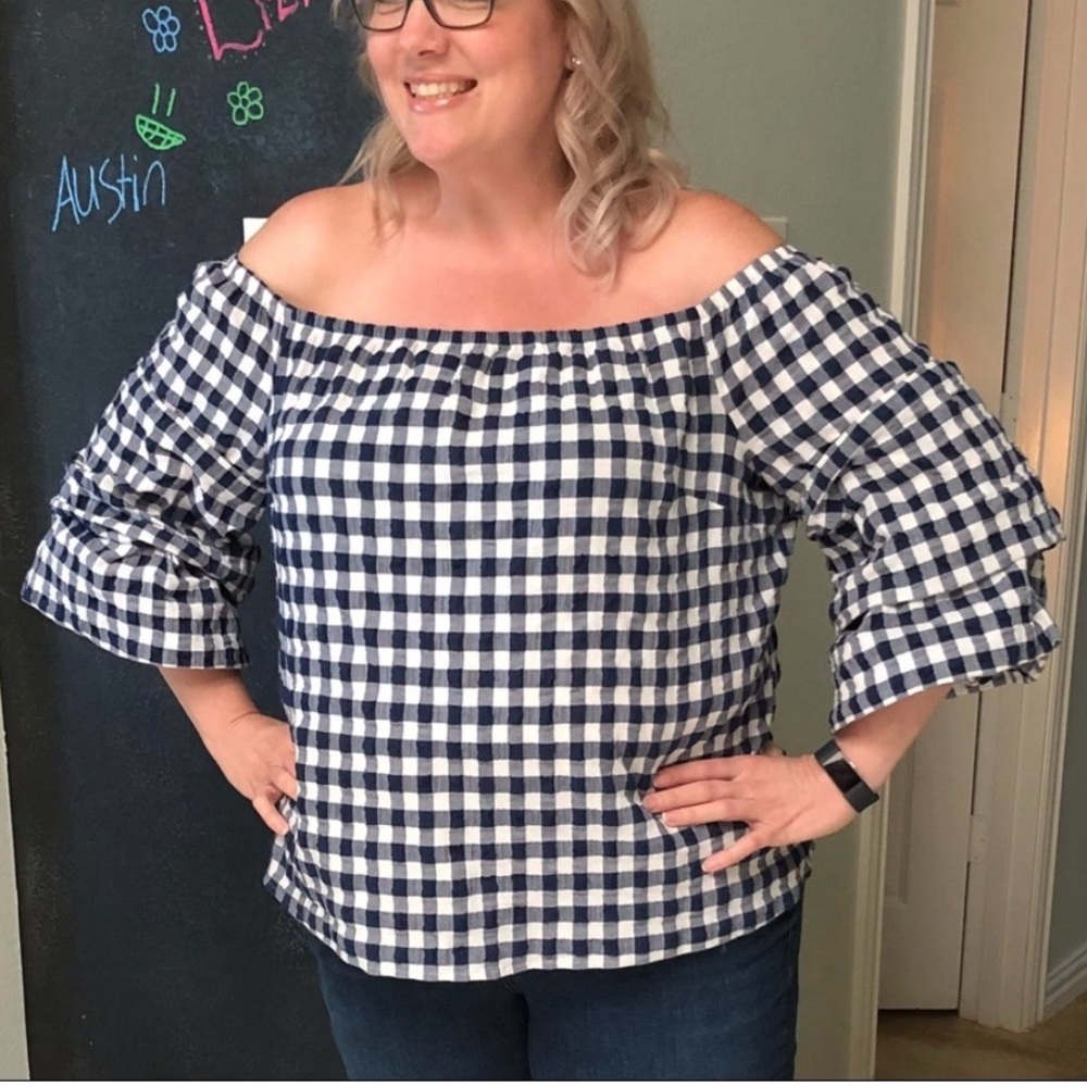 Women's Off-Shoulder Gingham Top - Picture 6 of 6